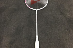 Hvilken badmintonketcher bruger Son Wan Ho?