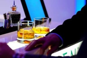 Få hjælp som pårørende til alkoholmisbrug